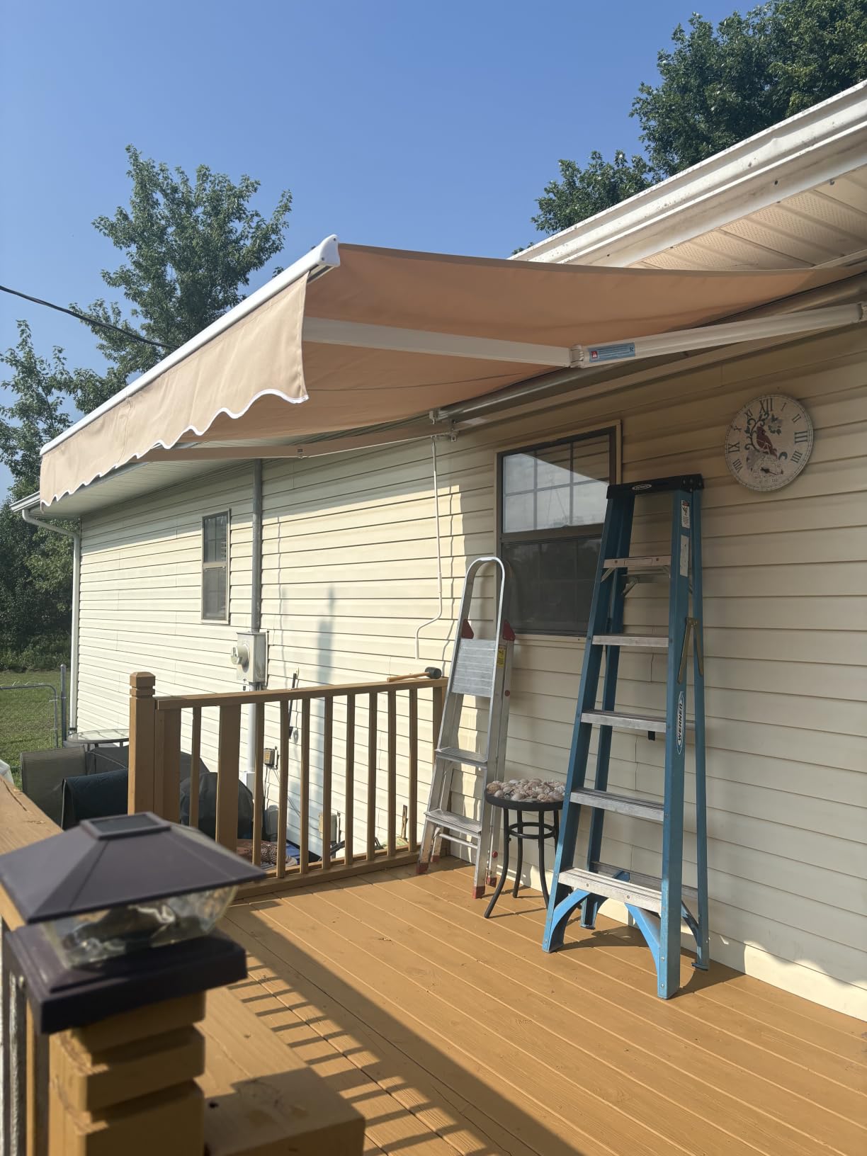 VEVOR Electric Retractable Awning, 14.1' x 9.8' Motorized Patio Awning | Sunshade Shelter with Remote Controller/Manual Crank Handle, Waterproof Polyester Fabric for Outdoor Deck, Balcony Yard Gray customer photo 1