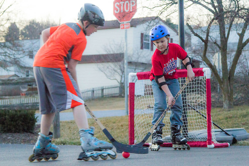 MyLec Deluxe Hockey Set, with 1 Hockey Goal, 2 43