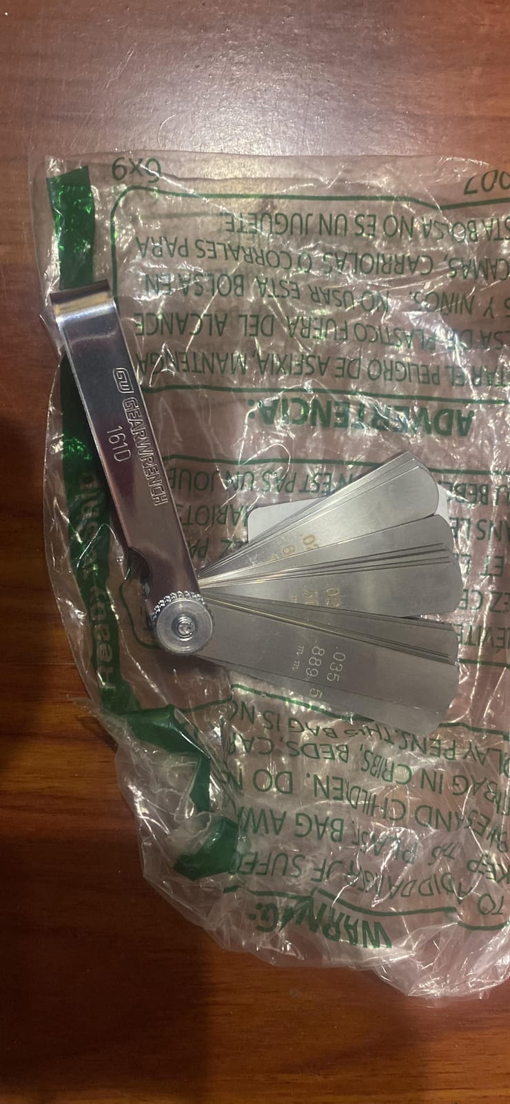 GEARWRENCH 32 Blade Deluxe SAE/Metric Feeler Gauge | 161D customer photo 2