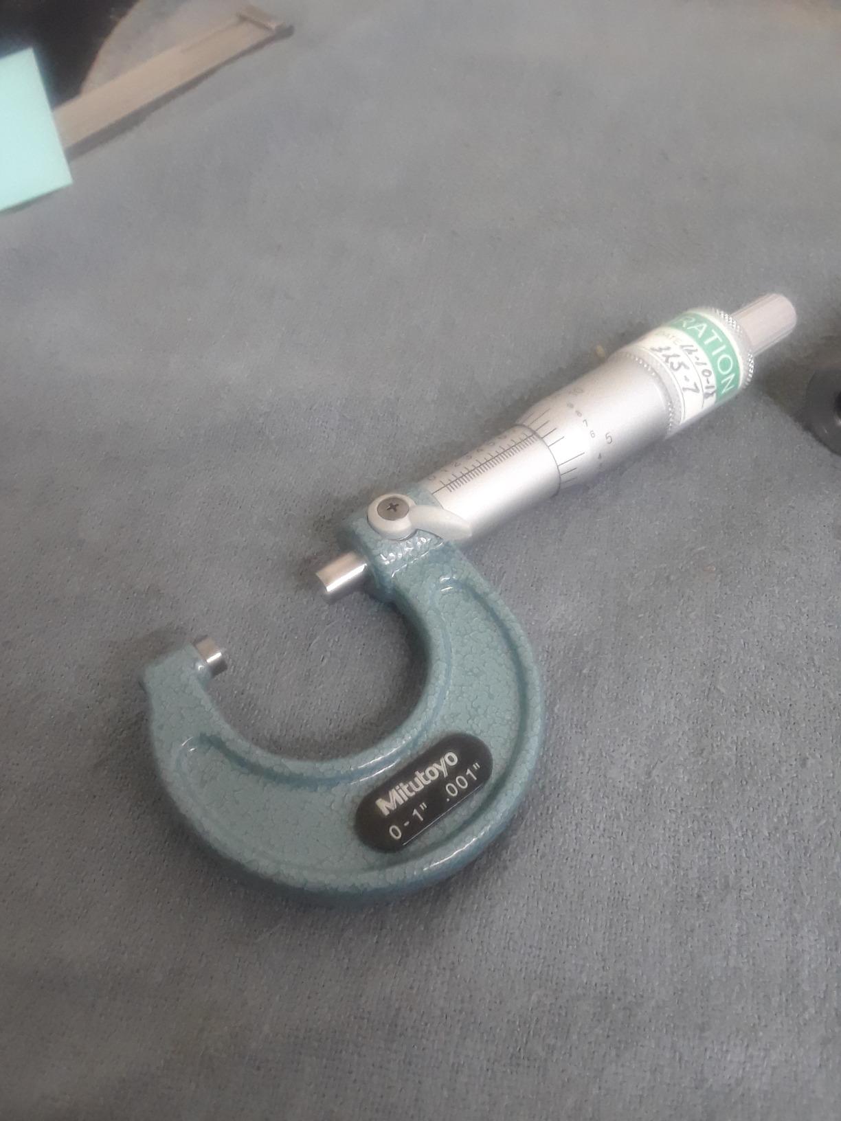 Mitutoyo 103-177, 0-1 X .001 Outside Micrometer, Ratchet customer photo 1