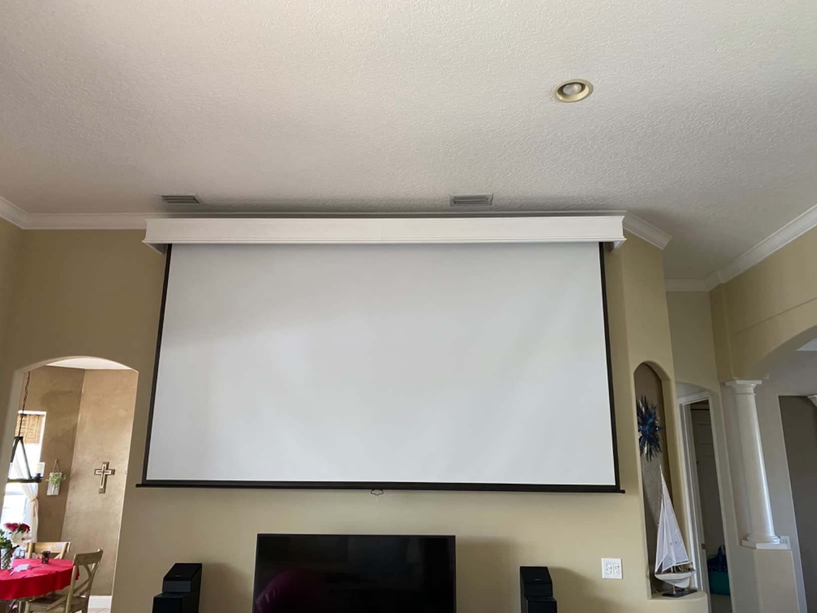 Elite Screens Manual Series, 120-INCH 16:9, Pull Down Projector Screen with AUTO Lock, Movie Home Theater 8K / 4K Ultra HD 3D Ready, 2-Year Warranty, M120UWH2 customer photo 1