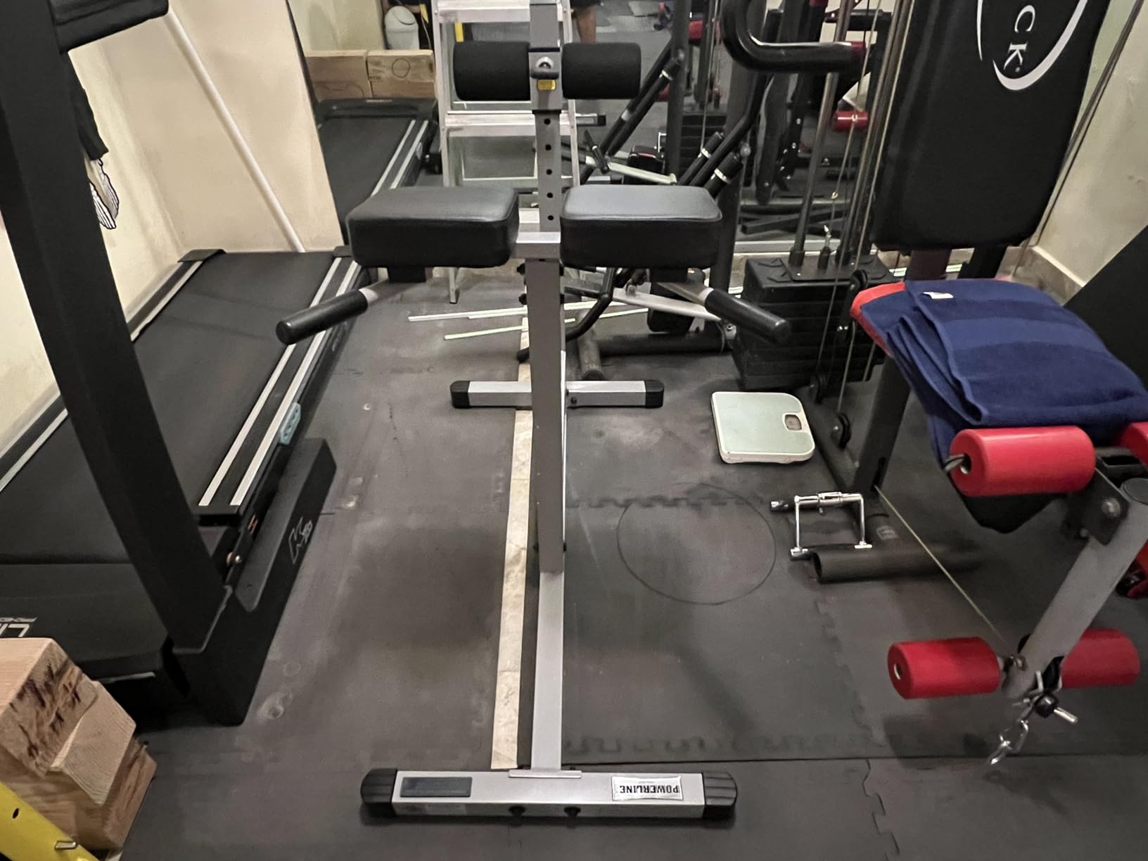 Body-Solid Back Hyperextension Machine for Lower Back Extension, Ab Crunch, Glutes and Hamstrings Exercise, Roman Chair for Abdominal and Core Training, Home Gym Equipment customer photo 2