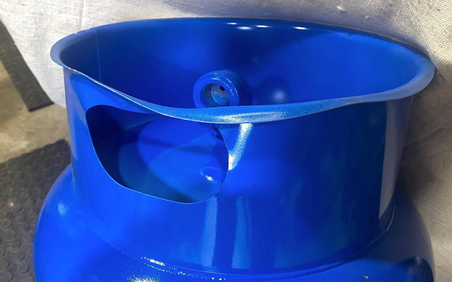 WaterWorker 153921 44Gal Vertical Well Tank, 44 Gallon, Blue customer photo 2