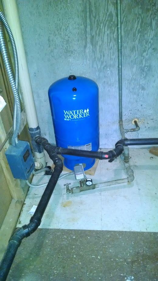 WaterWorker 25009 20Gal Vertical Well Tank, 20 Gallon, Blue customer photo 1