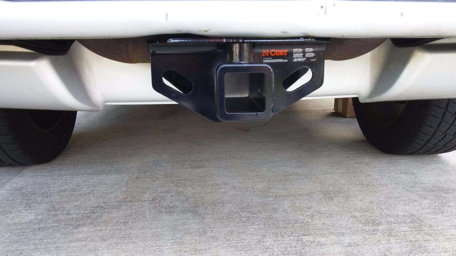 CURT 13333 Class 3 Trailer Hitch, 2-Inch Receiver, Select Dodge, Ram 1500, 2500, 3500 customer photo 2