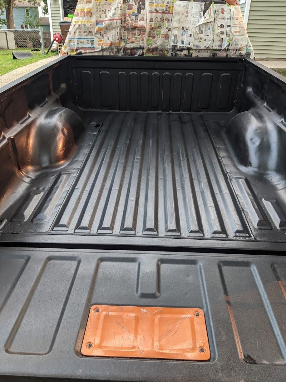 Rust-Oleum Automotive Truck Bed Coating Spray Paint, Black customer photo 1