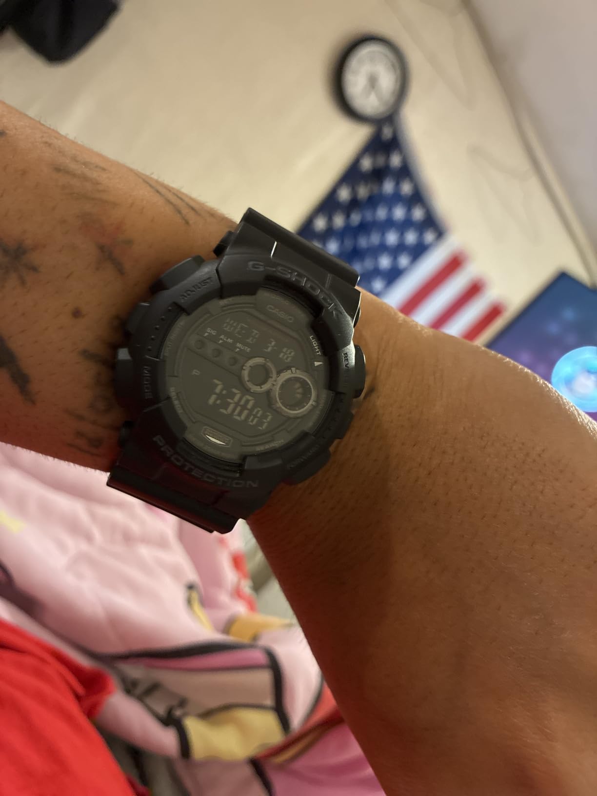 G-Shock GD100-1B Men's Tough Digital Watch, 200M Water Resistant, High-Brightness LED, Dual Time & 7-Year Battery customer photo 1