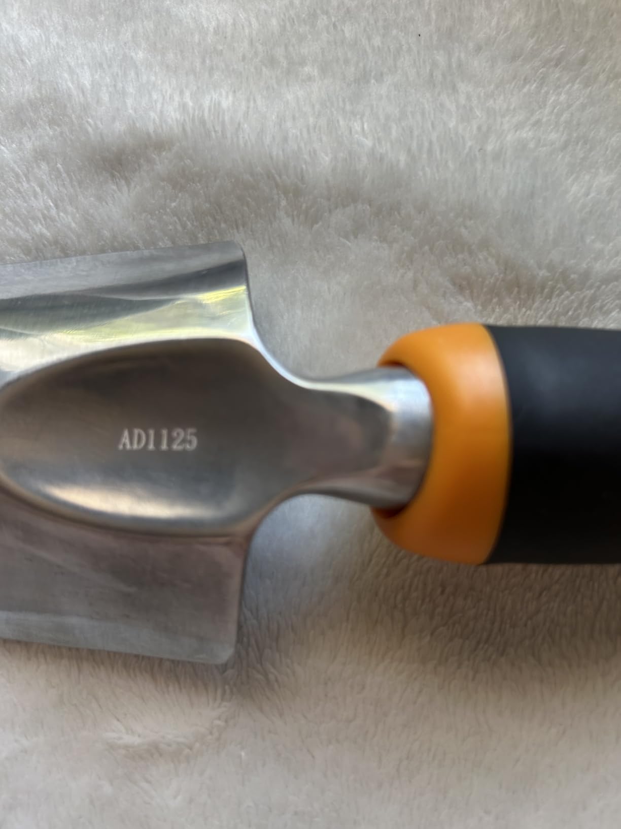 Fiskars Ergo Garden Trowel, Heavy Duty Hand Tool for Digging and Planting customer photo 1