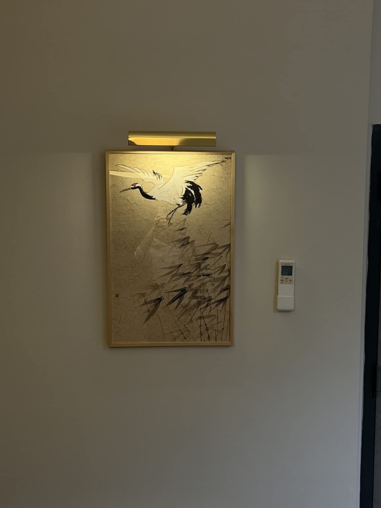 Concept Lighting 102L Cordless Remote Control LED Picture Light- 11 1/2 inch Antique Brass With Silver Undertones customer photo 1