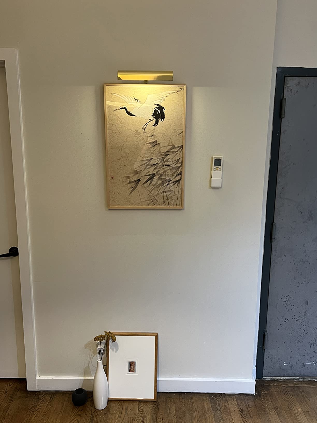 Concept Lighting 102L Cordless Remote Control LED Picture Light- 11 1/2 inch Antique Brass With Silver Undertones customer photo 2