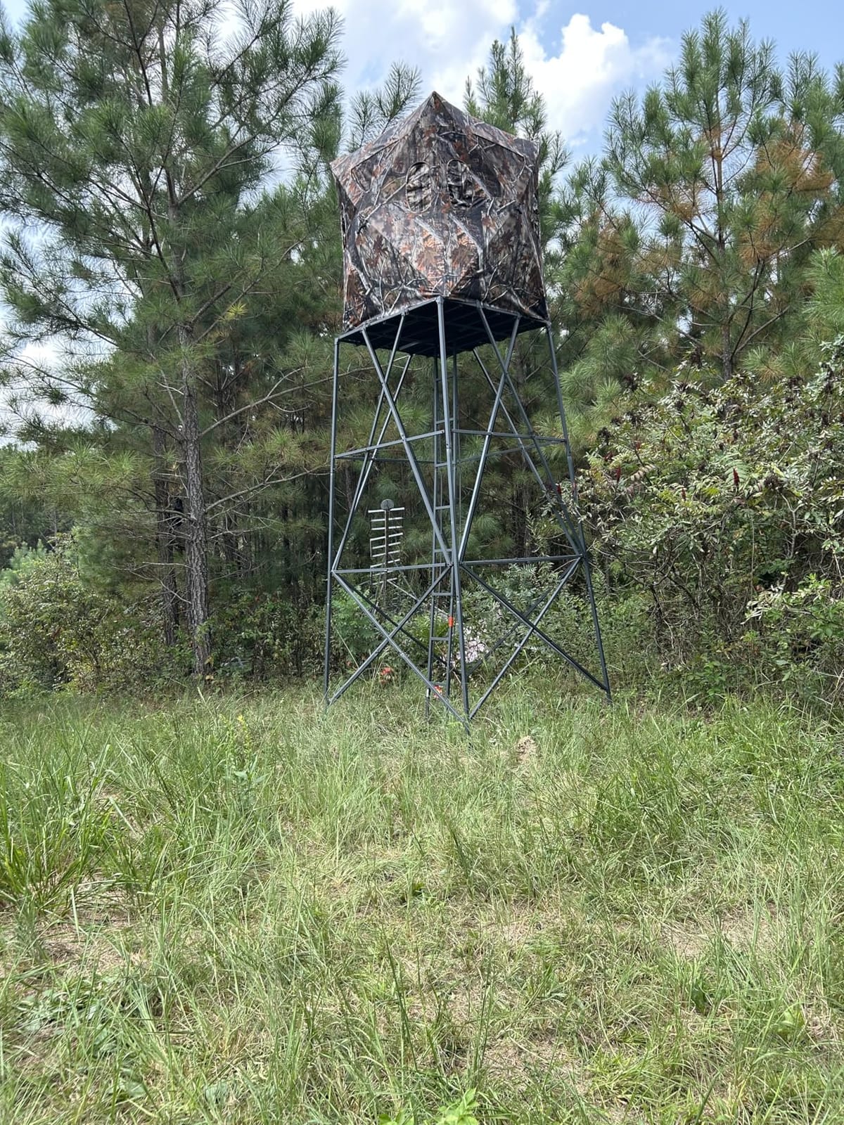 Guide Gear 10' Elevated Hunting Tower Platform Climbing Ladder Stand customer photo 1