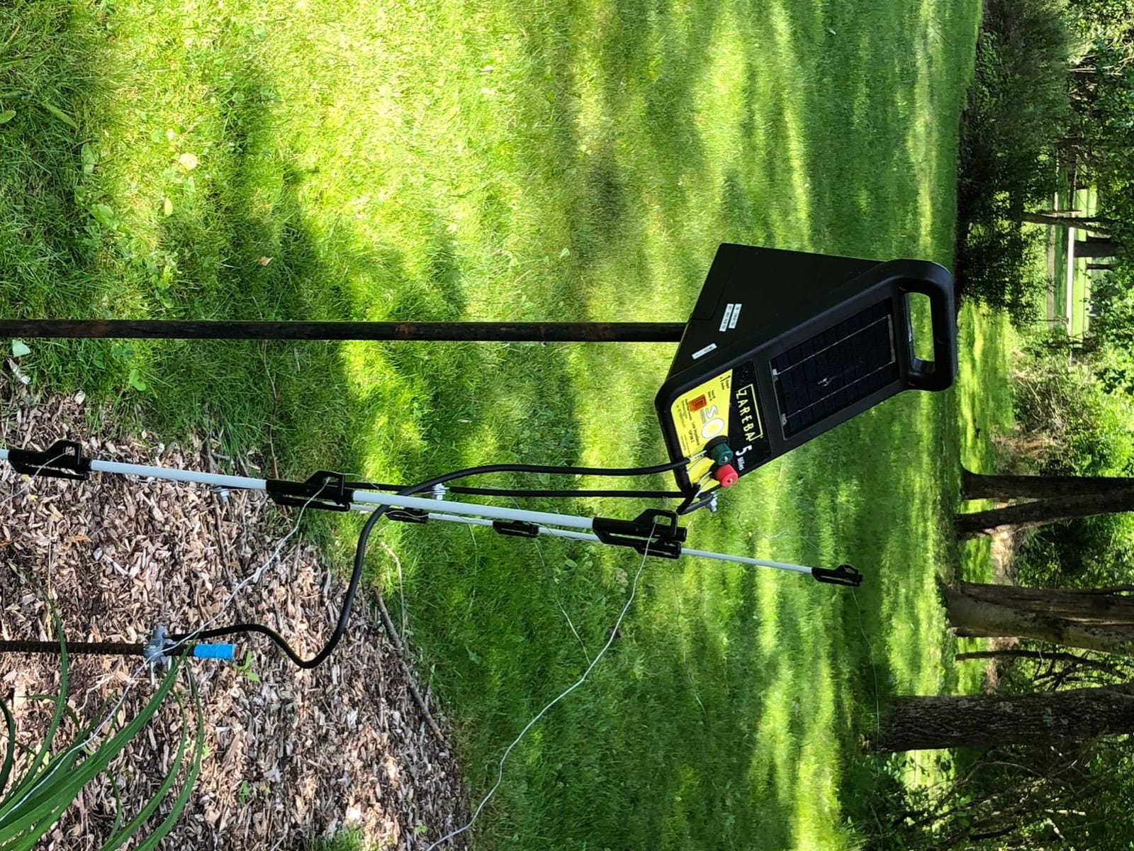 Zareba Solar Electric Fence Charger, 5 Mile Range Low Impedance Energizer customer photo 2