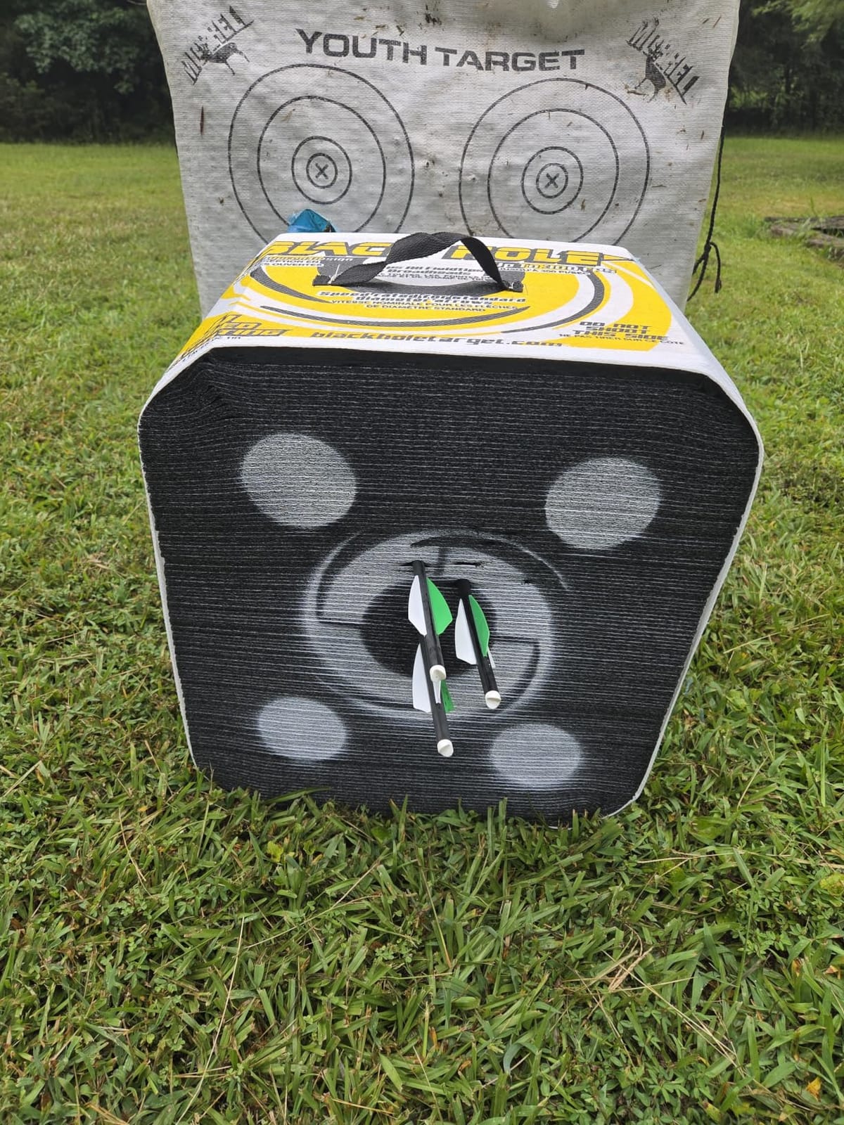 Black Hole 4-Sided Archery Target, Uses Friction Not Force to Stop All Field Points and Broadheads, Open-Face Layered Design, Lightweight and Carry Strap for Portability customer photo 2