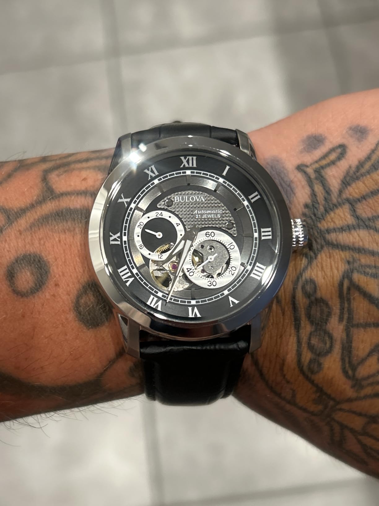 Men's Classic Sutton 4-Hand Automatic Watch, 24-Hour Sub Dial, Open Aperture, Self-Winding, Exhibition Caseback, Double Curved Mineral Crystal, Luminous Hands, 42mm customer photo 2