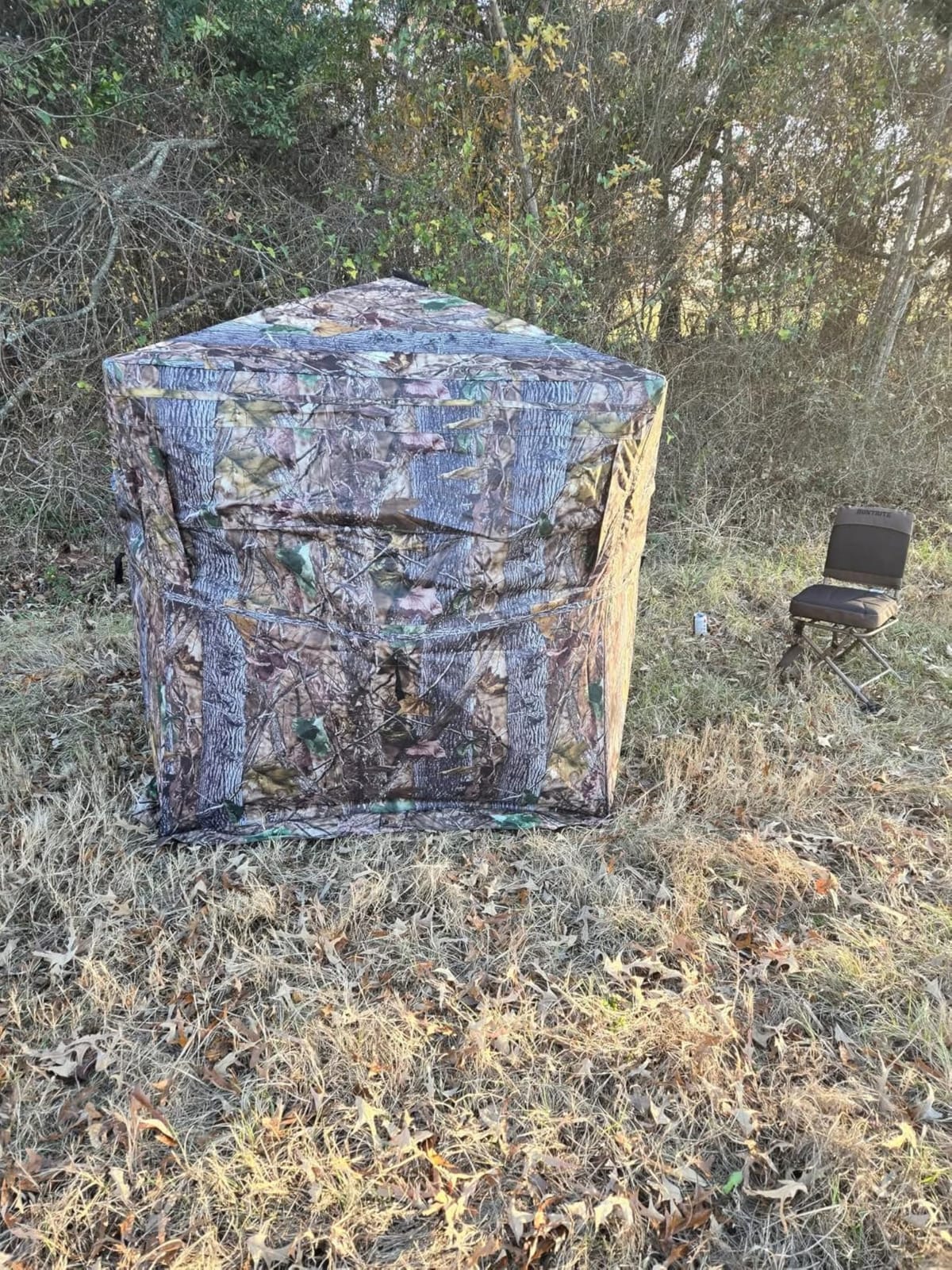 Guide Gear Huntrite 360 Swivel Hunting Blind Chair, 300 Pound Capacity, Folding, Lightweight, Portable, Padded Cushion Hunting Seat, Hunt Gear and Equipment, Black customer photo 2