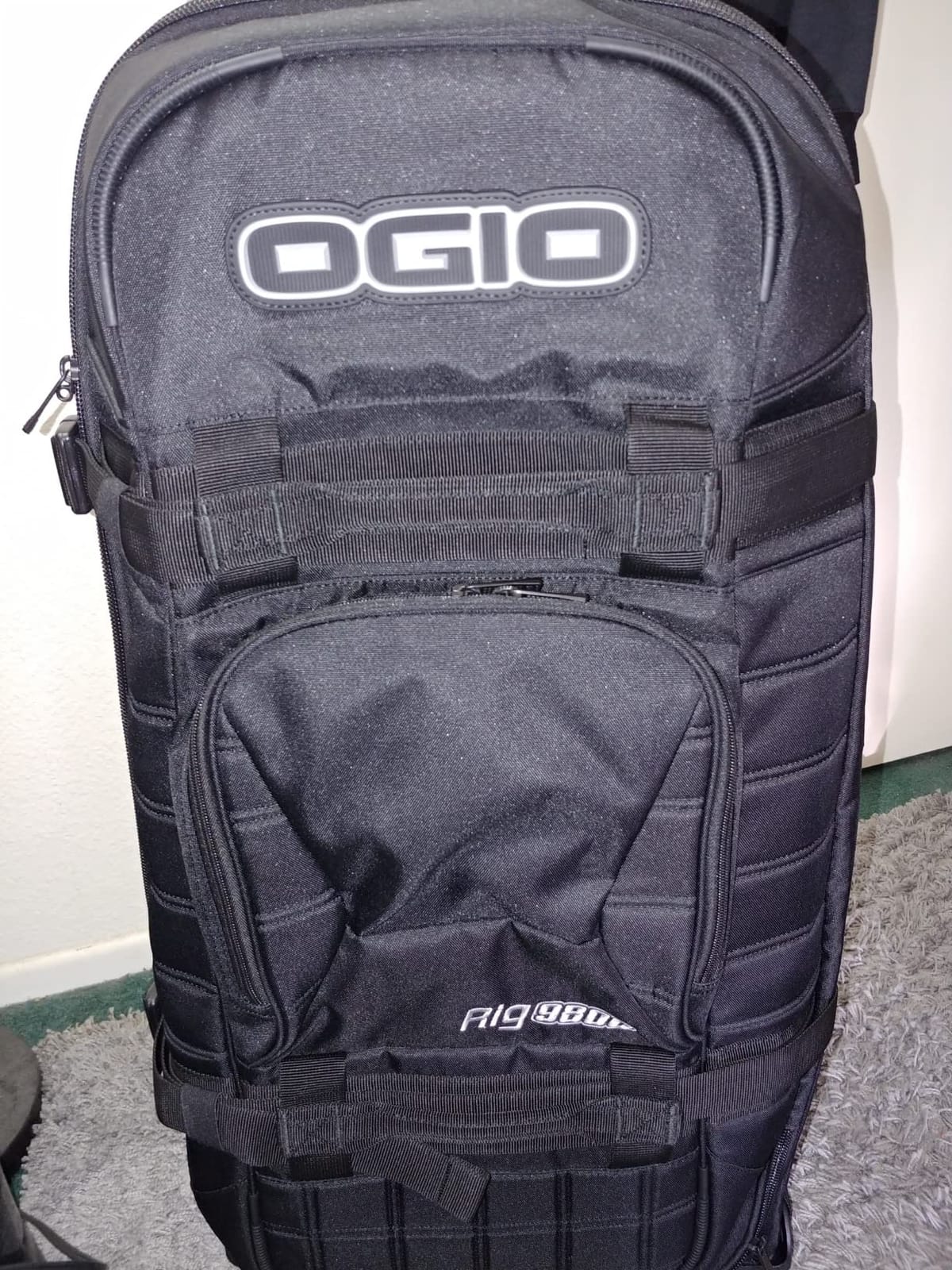 OGIO RIG 9800 Wheeled Suitcase (Stealth) customer photo 1