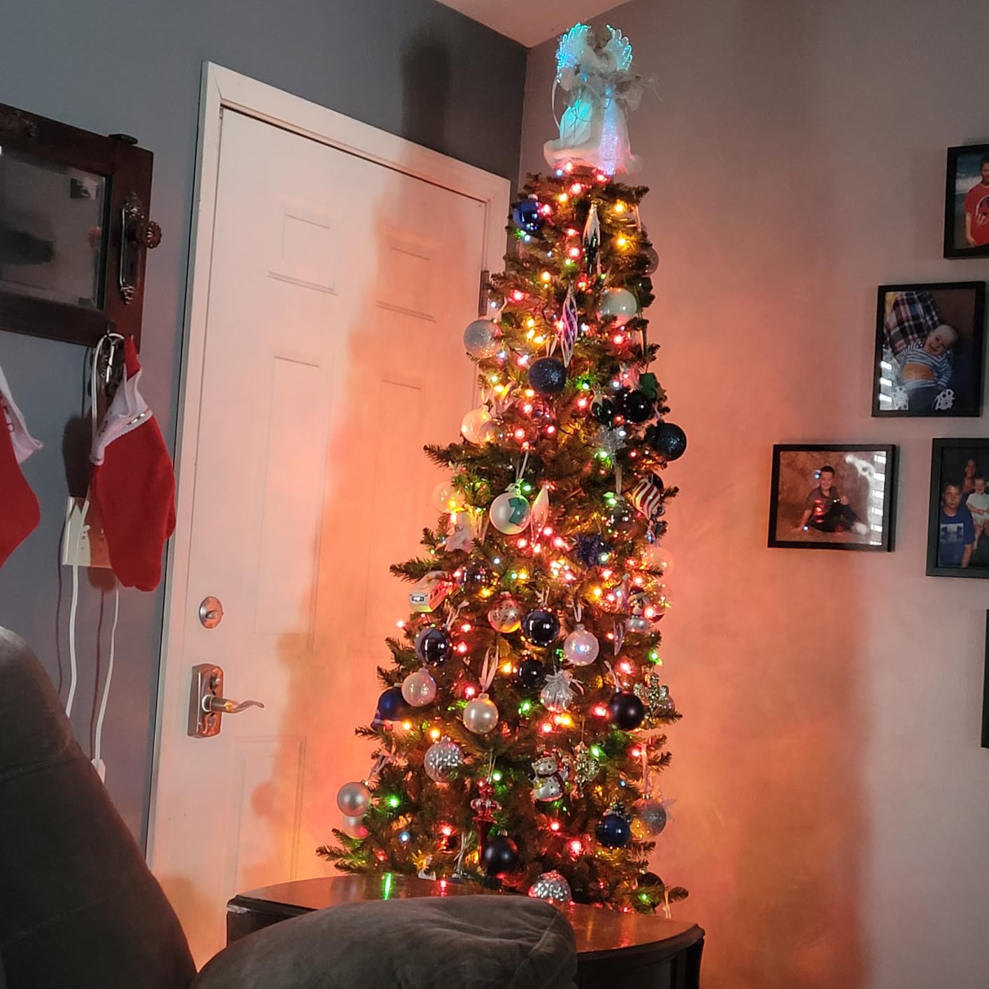 National Tree Company 7.5ft Unlit Kingswood Fir Slim Christmas Tree | 1,075 Tips, Includes Stand, Artificial, Green customer photo 1
