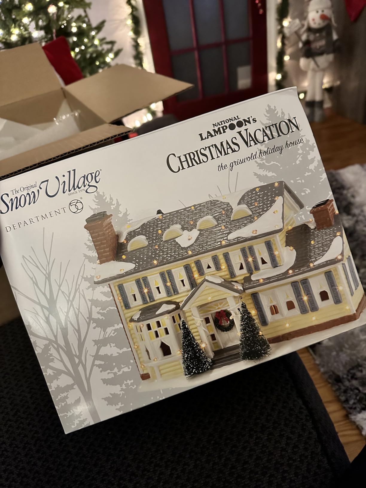 Department 56 Snow Village National Lampoons Christmas Vacation the Griswold Holiday House Lit Building, 7.48 Inch, Multicolor customer photo 2