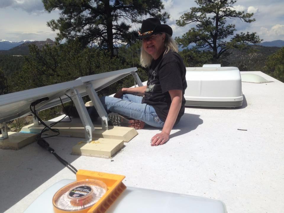 Renogy 100W 12V Solar Panel Starter Kit with 30A PWM Controller | Complete kit includes Monocrystalline solar panel, Charger Controller, cables, Z-brackets. For RVs, campers, off-grid. customer photo 2