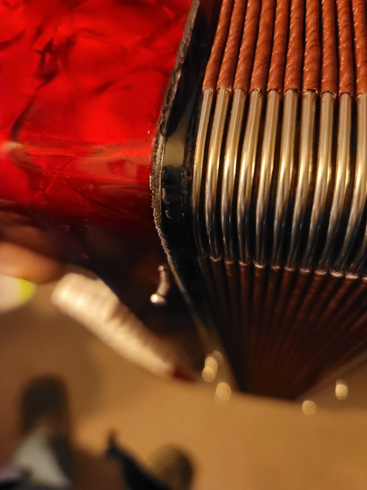 Hohner Accordions 1305-RED 72 Bass Entry Level Piano Accordion, Red customer photo 2