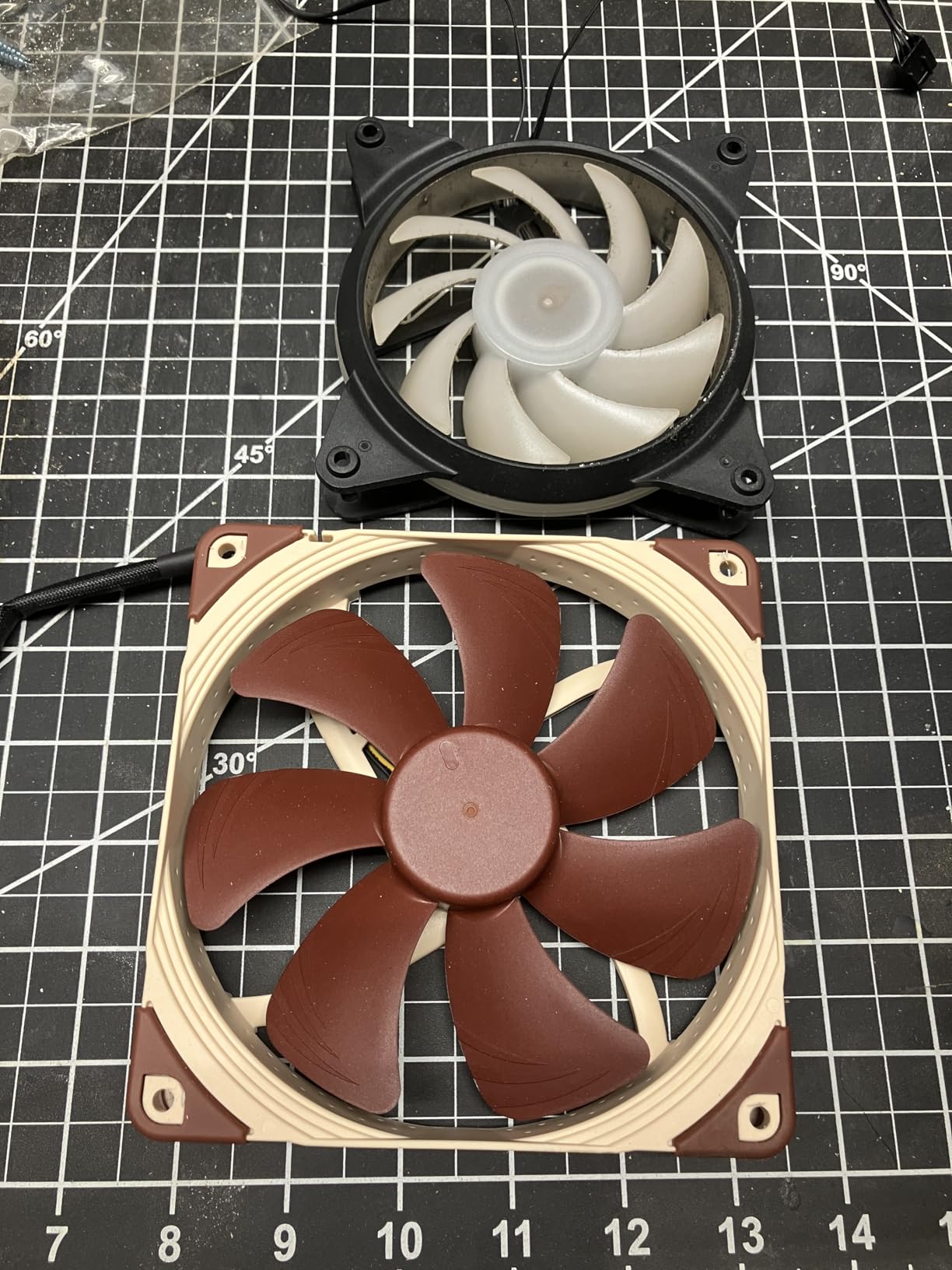 Noctua NF-A14 PWM, High-Performance Quiet Fan 140mm customer photo 1