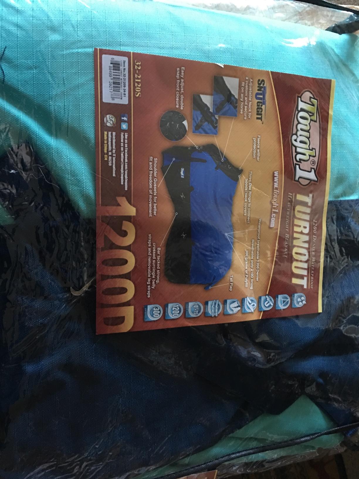 TOUGH1 1200D Turnout Blanket with SNUGGIT, 300-G, Burgundy, 78-in customer photo 2
