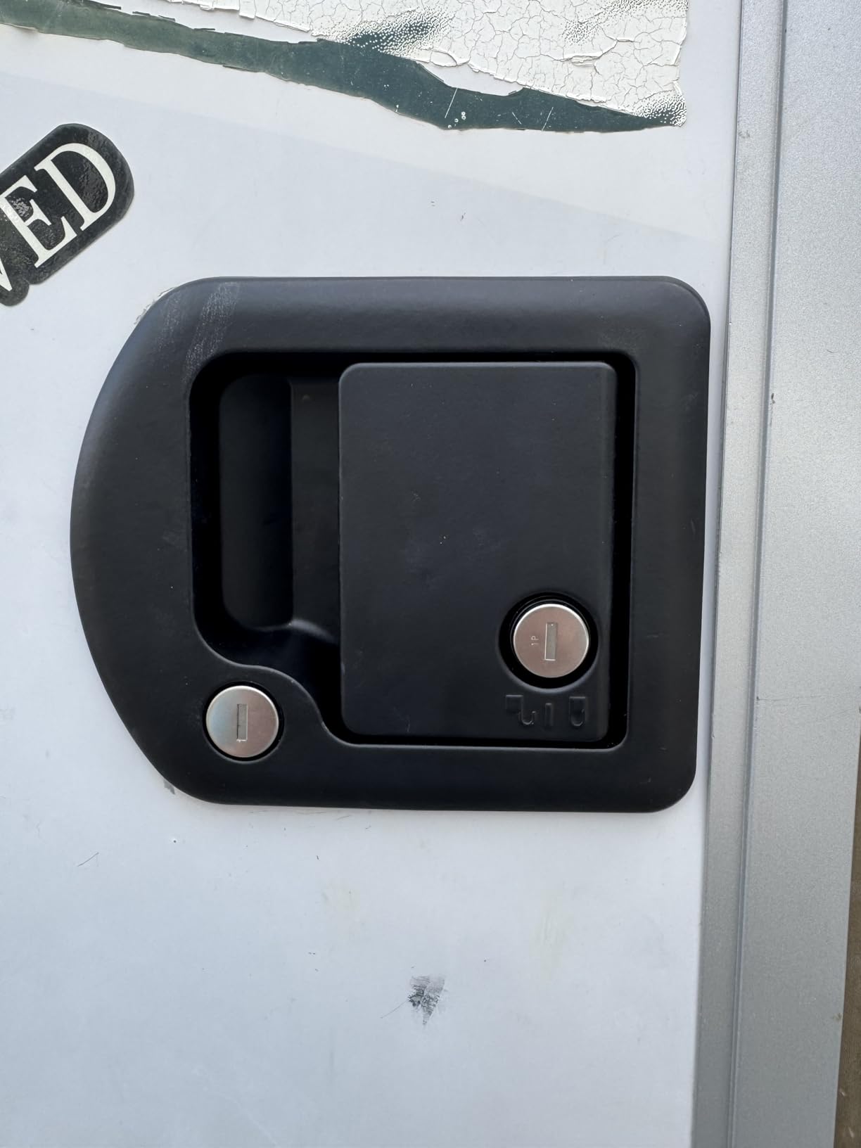 RV Designer T507 TriMark Motorhome Entrance Door Lock with Deadbolt - Fit for 1.38-1.58” RV Motorhome Doors - Right/Left-Hand Use - FMVSS 206 Compliant customer photo 2