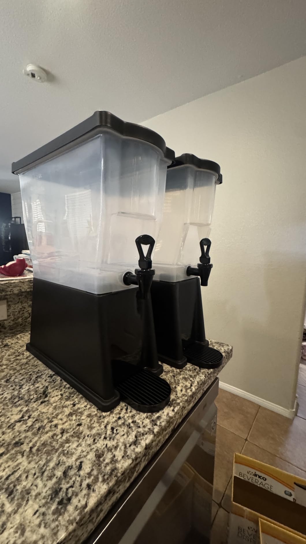 Winco 3 Gallon Slim Plastic Beverage Dispenser with Base customer photo 1
