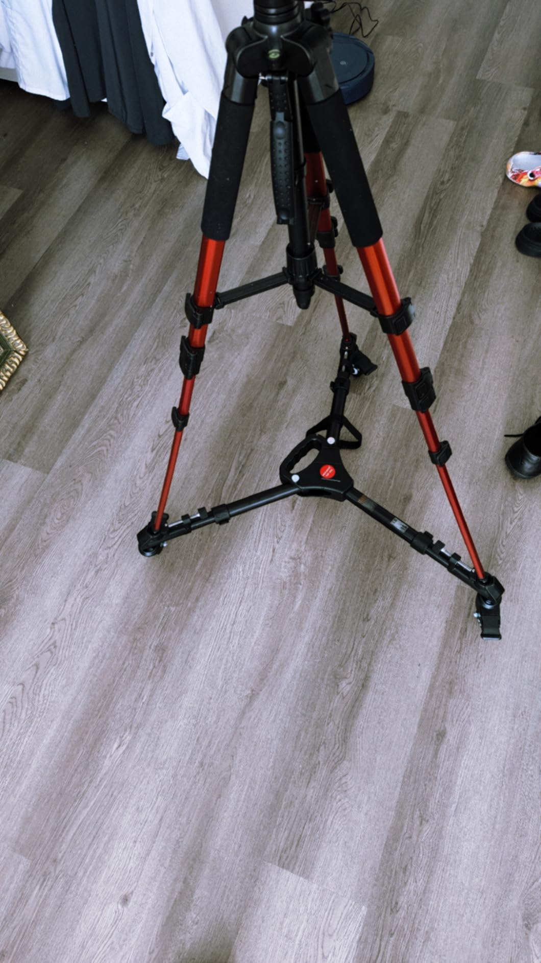 NEEWER Photography Tripod Dolly, Heavy Duty 33 lb Capacity Tripod Wheels | 2 inch Rubber Wheels, Adjustable Leg Mount and Carry Bag for Canon Nikon Sony DSLR Cameras, Camcorder, Photo Video Lighting customer photo 1