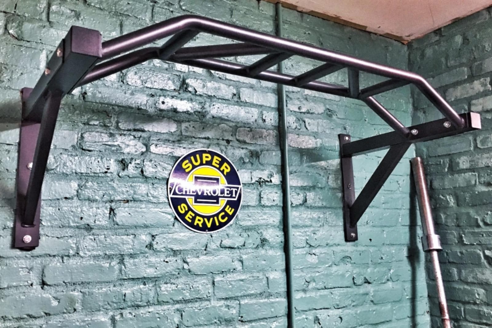 Gronk Fitness Wall Mounted Pull Up Bar | Chin Up Bar | Multi Grip Pull Up Station | Perfect for Commercial and Garage Gym customer photo 1