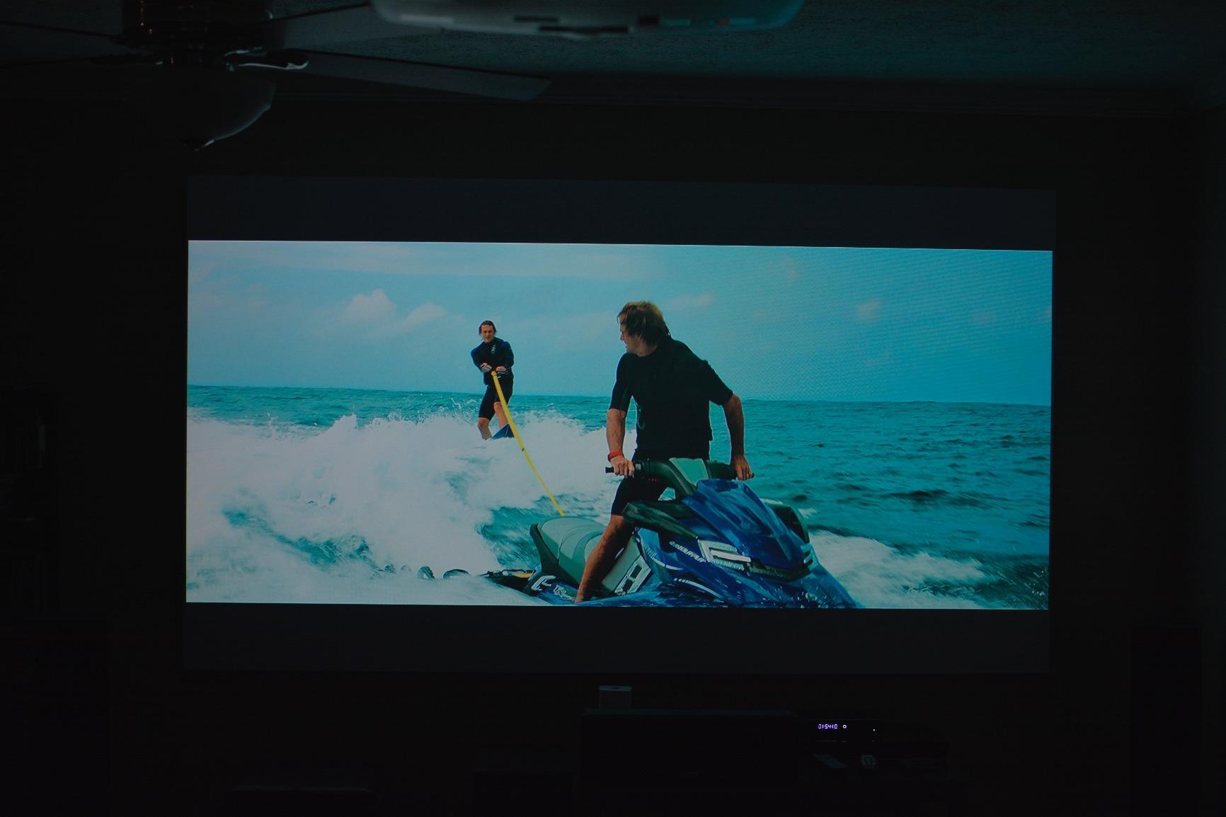 Elite Screens Aeon Edge-Free 120