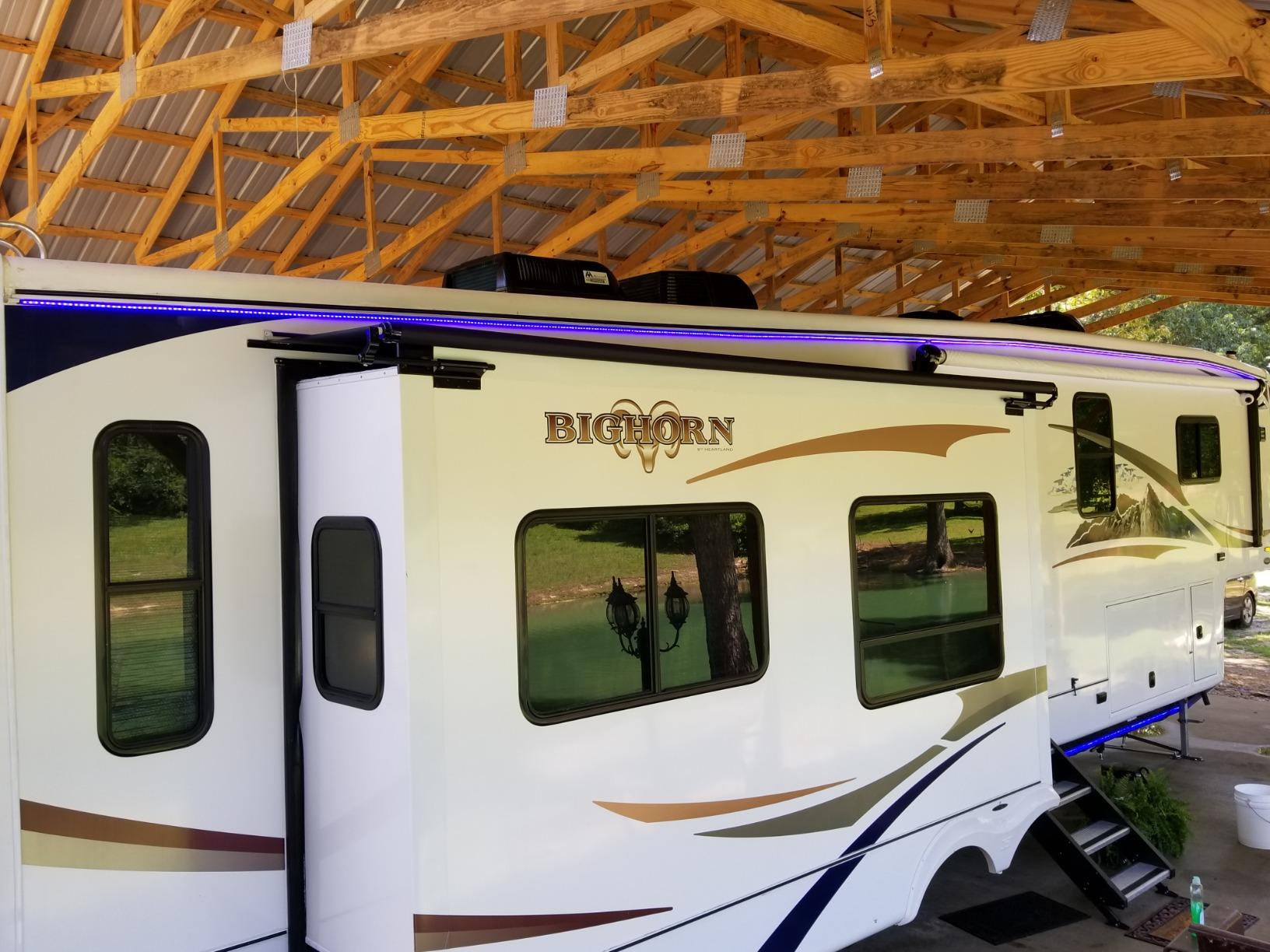 Solera Slide Topper Slide-Out Protection for RVs, Travel Trailers, 5th Wheels, and Motorhomes customer photo 1