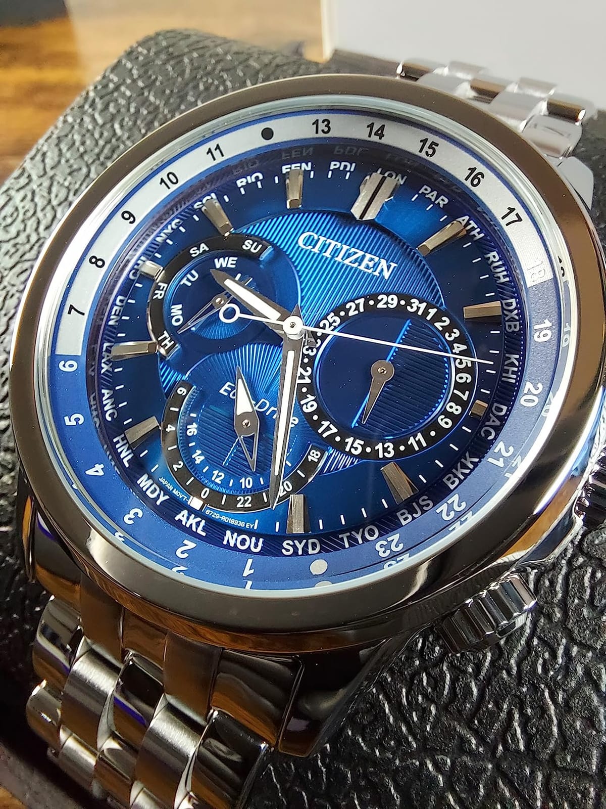 Men's Eco-Drive Calendrier Classic Watch, 12/24 Hour Time, 3-Hand Day and Date, Chronograph, Luminous Hands customer photo 2