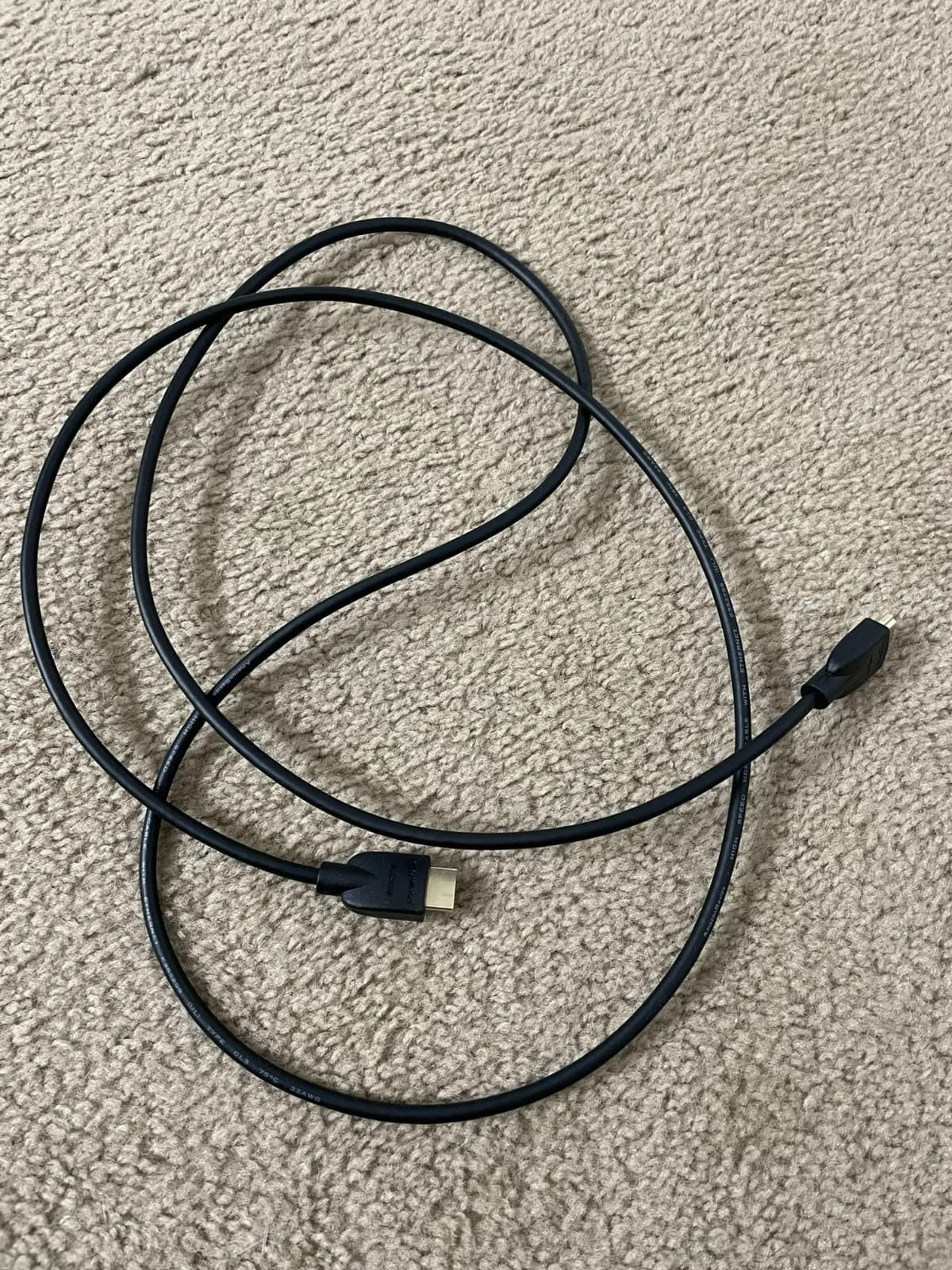 Amazon Basics HDMI Cable, 6ft, 4K@60Hz, High-Speed 4K HDMI 2.0 Cord with Ethernet, 18Gbps, 2160p, 48 bit, Compatible with TV/PS5/Xbox/Roku/Blu-ray, Black customer photo 1