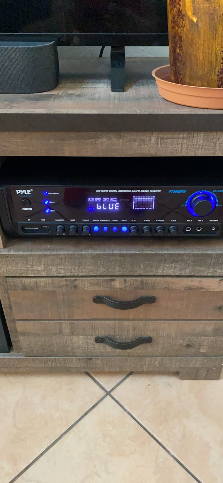 Pyle Wireless Home Entertainment Amplifier - 300W 4 Channel Stereo Sound Receiver - Easy Karaoke w/ Dual Mic, USB-A In, RCA In, Aux In, RCA Out, Public Address, Commercial, Studio - PT390BTU customer photo 1