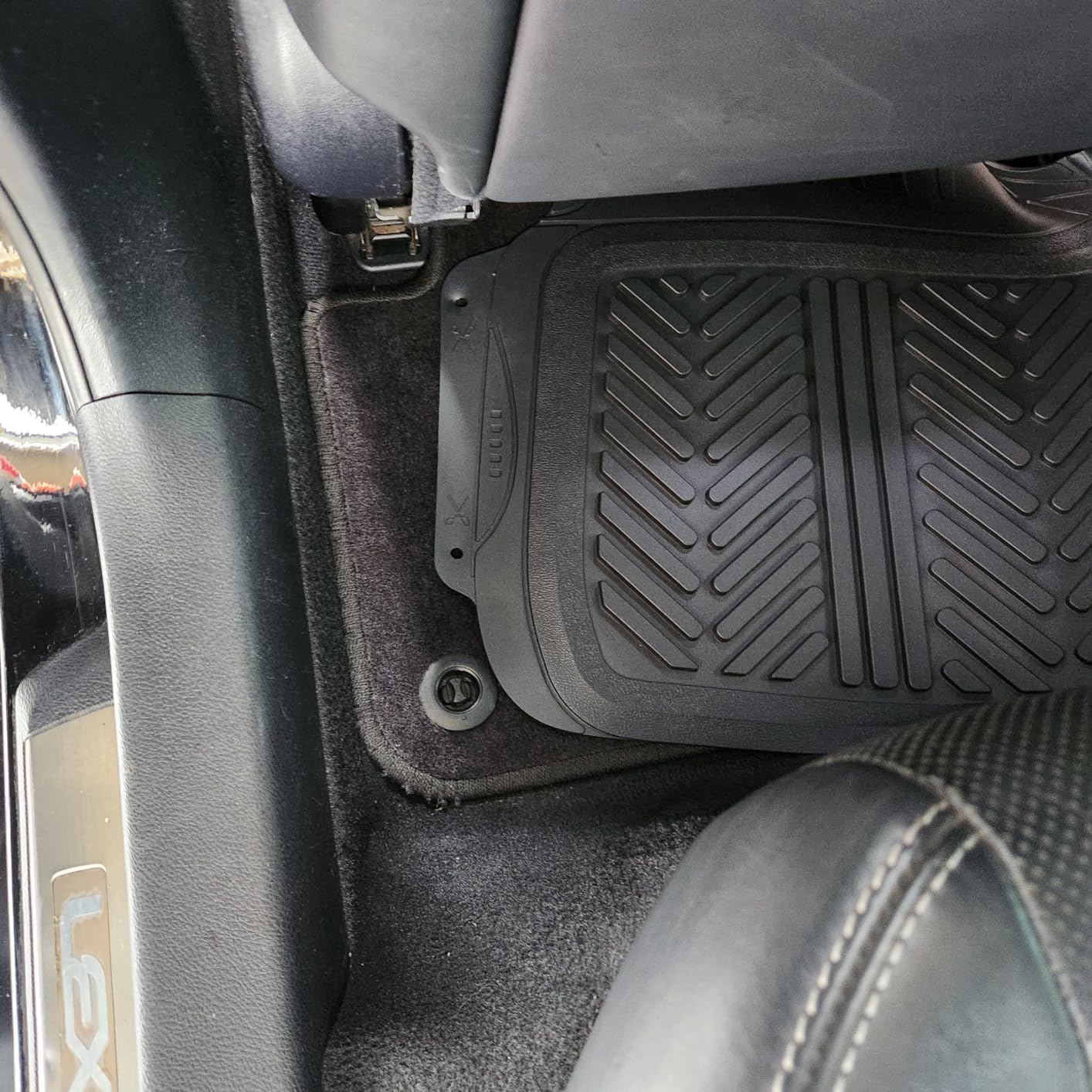 Motor Trend FlexTough Performance All Weather Rubber Car Floor Mats - 3 Piece Floor Mats Automotive Liners for Cars Truck SUV, Heavy-Duty Waterproof (Black) customer photo 2