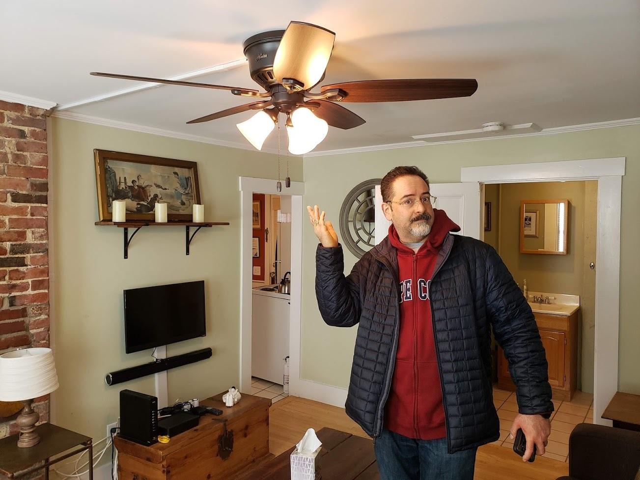 Hunter Builder, Indoor, Ceiling Fan, with LED Lights, 52 inch, New Bronze customer photo 2
