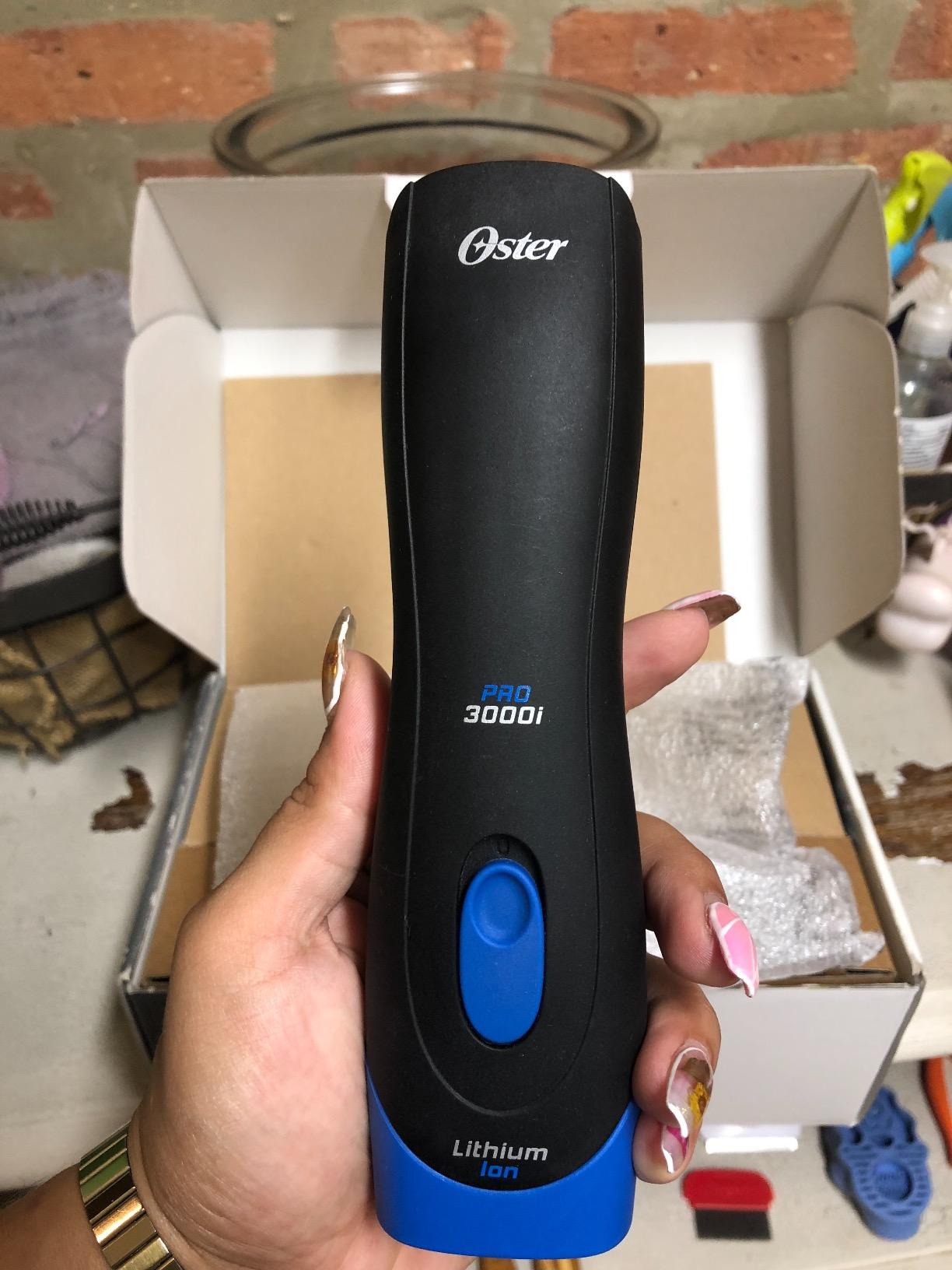 Oster Professional Cordless 3000i Dog & Animal Clippers - Pet, Livestock & Dog Grooming Clippers - Ergonomic, Heavy Duty Design - Includes Size 10 CryogenX Blade, Battery & Charging Stand customer photo 2