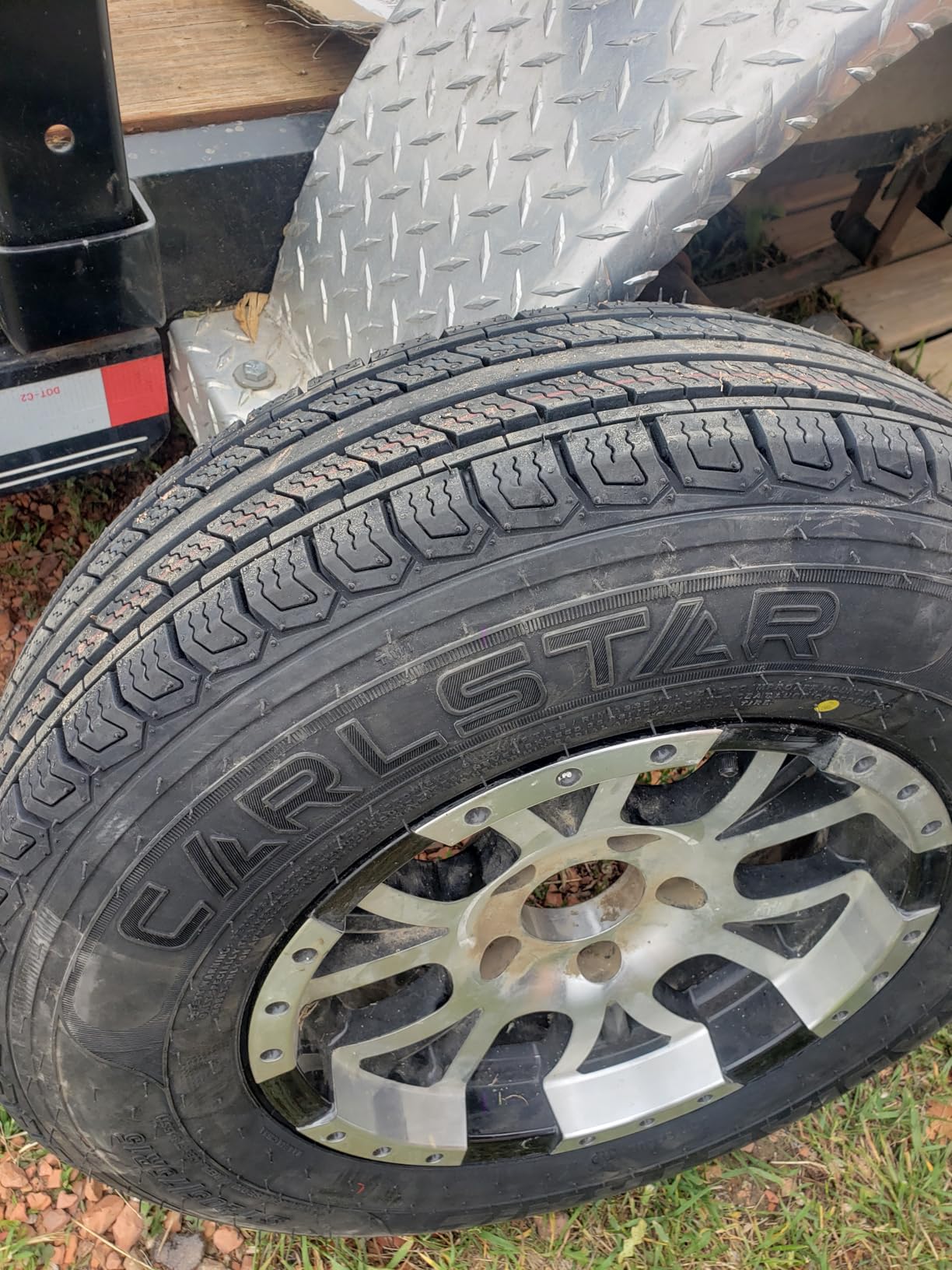 Carlisle Radial Trail HD Trailer Radial Tire - 225/75R15 113M (MAX PSI:65) customer photo 1