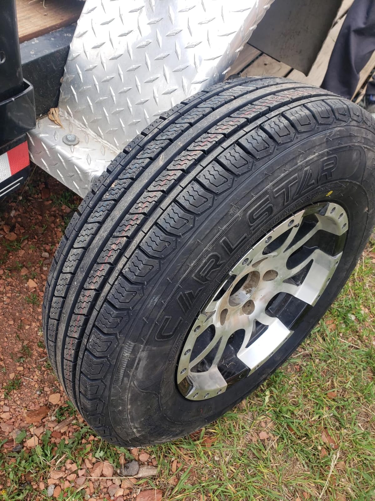 Carlisle Radial Trail HD Trailer Radial Tire - 225/75R15 113M (MAX PSI:65) customer photo 2