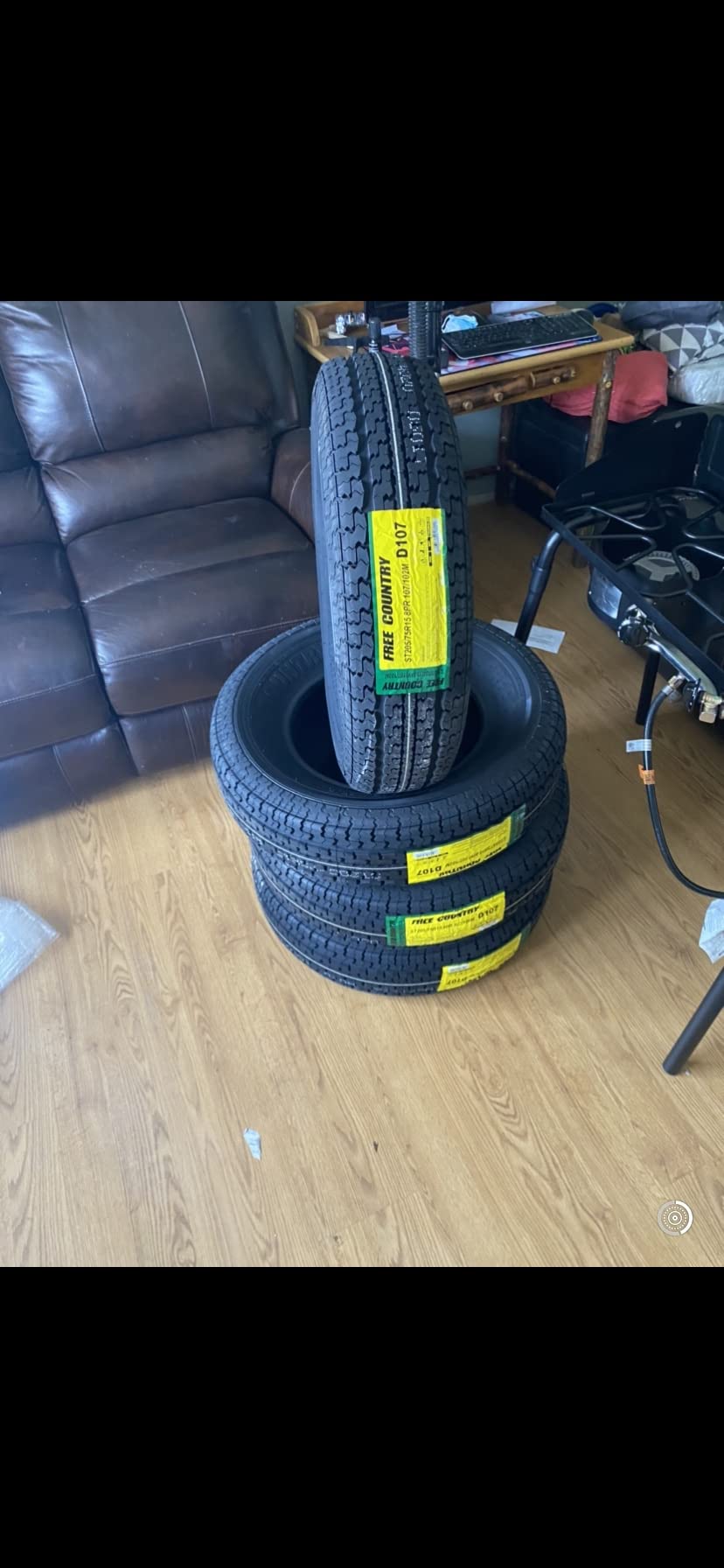 Free Country 4 Premium Trailer Tire ST205/75R15 8PR LRD 107N w/Scuff Guard customer photo 2