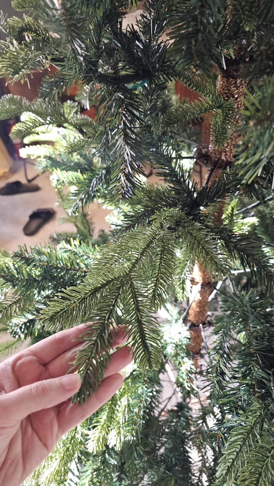 National Tree Company 7.5ft Unlit Norwegian Spruce Christmas Tree | 1,325 Tips, Includes Stand, Artificial, Green customer photo 2