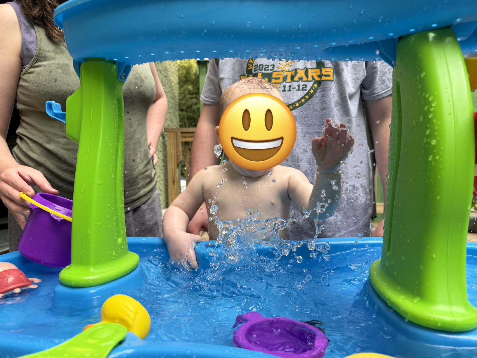 Step2 Rain Showers Splash Pond Toddler Water Table, Outdoor Kids Water Sensory Table, Ages 18+ Months, 13 Piece Water Toy Accessories, Blue & Green customer photo 2
