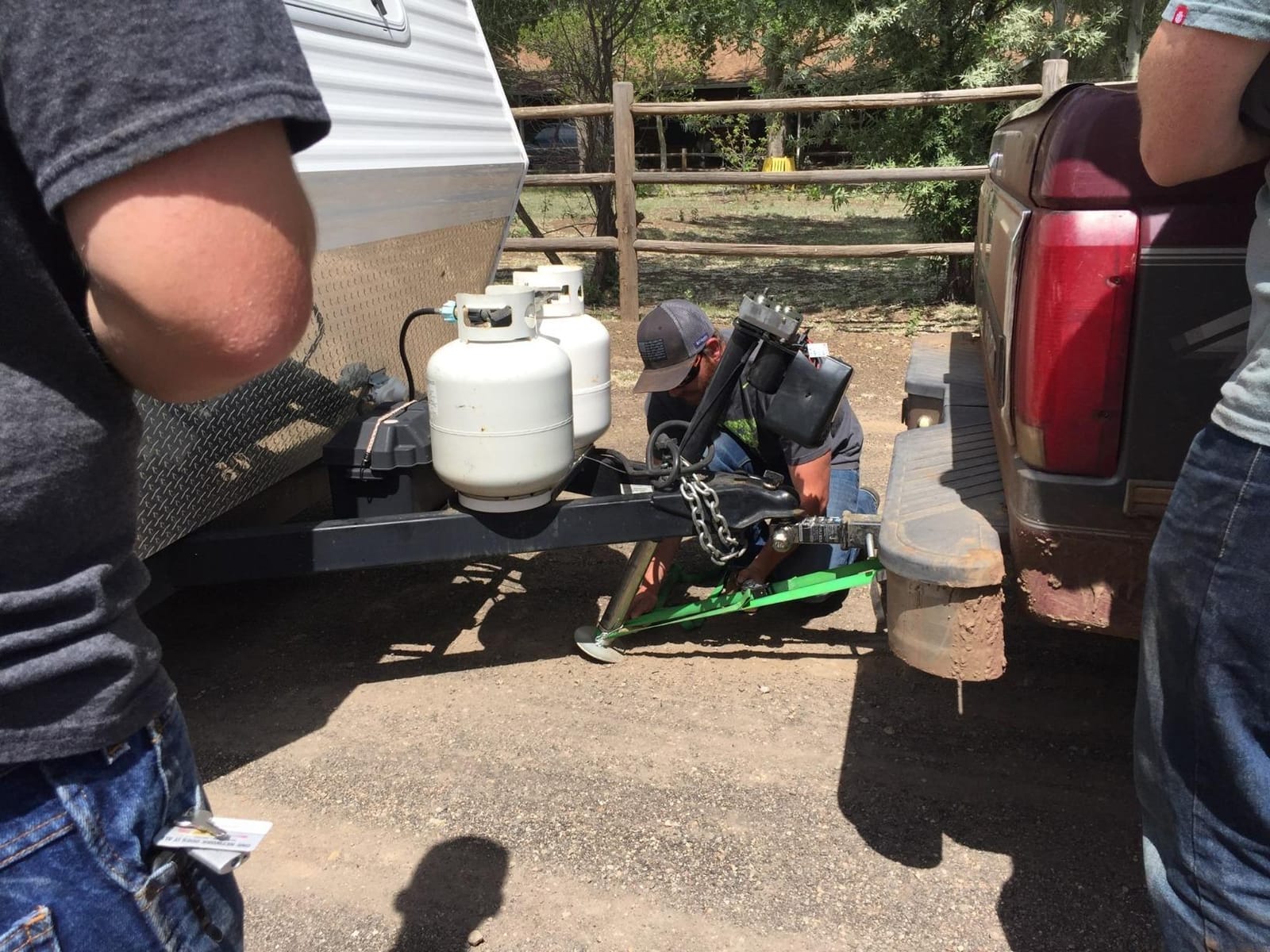 RAM Trailer Products EJ-3520-BBX 3,500 lb. Electric Trailer Jack with Drop Leg - Black customer photo 2