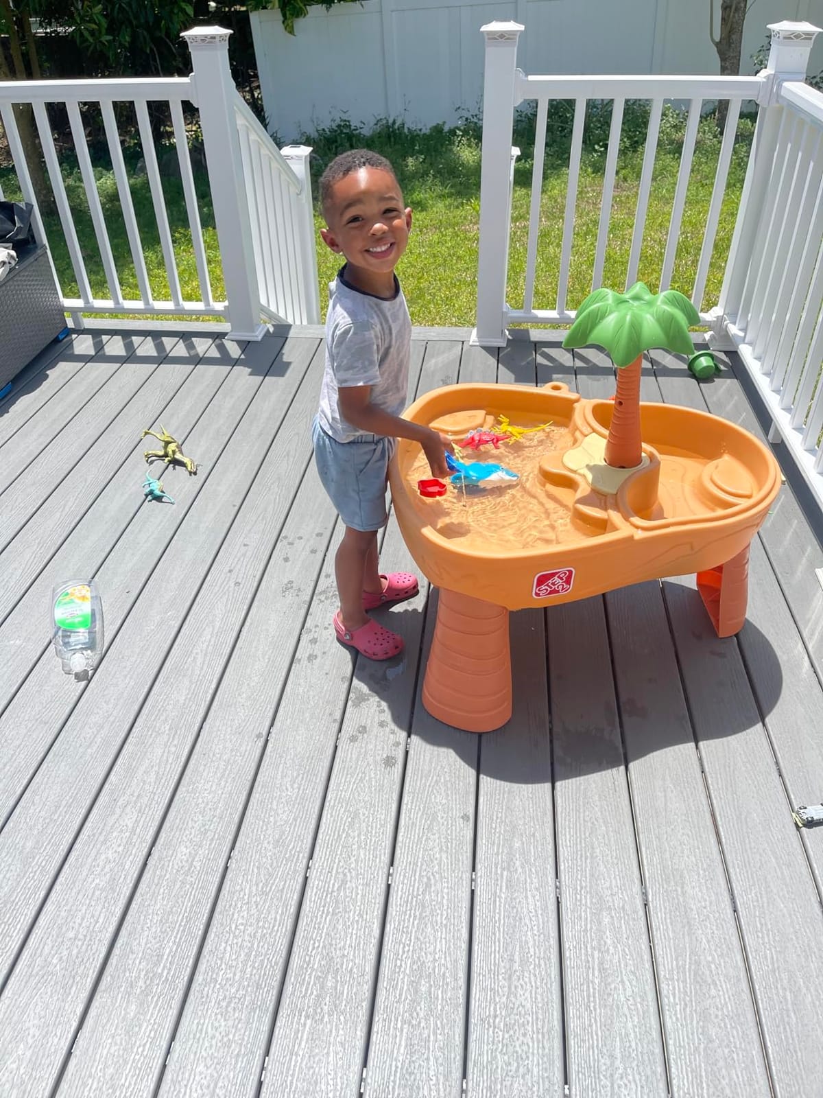 Step2 Dino Dig Sand and WaterTable, Kids Activity Sensory Playset, Summer Outdoor Toys, 7 Piece Water Toy Accessories, For Toddlers 2-5 Years Old customer photo 1