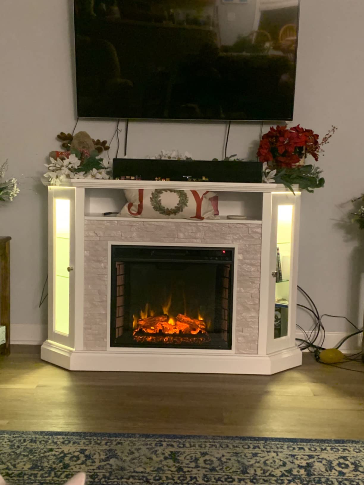 SEI Furniture - Redden Corner-Convertible Electric Fireplace - White - Transitional Design, White Glass and Wood - Ideal for Living Room, Bedroom (FE9393) customer photo 1