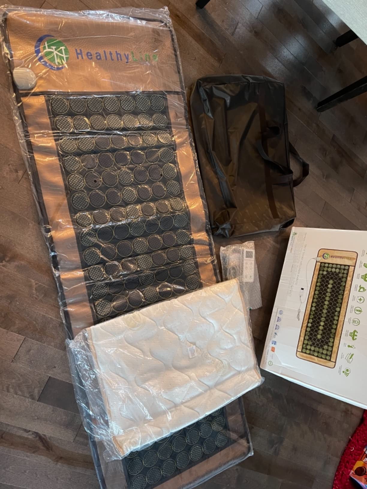 HealthyLine Leather Heating Mat for Full Body, Jade & Tourmaline, 72 x 24 customer photo 1