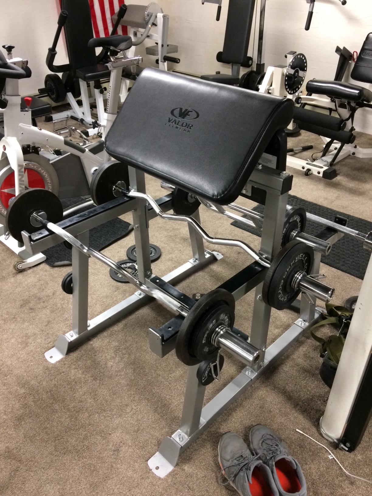 Valor Fitness Preacher Curl Bench - Adjustable Curling Machines Sit or Stand for Upper Body Home Gym Biceps Workout customer photo 1