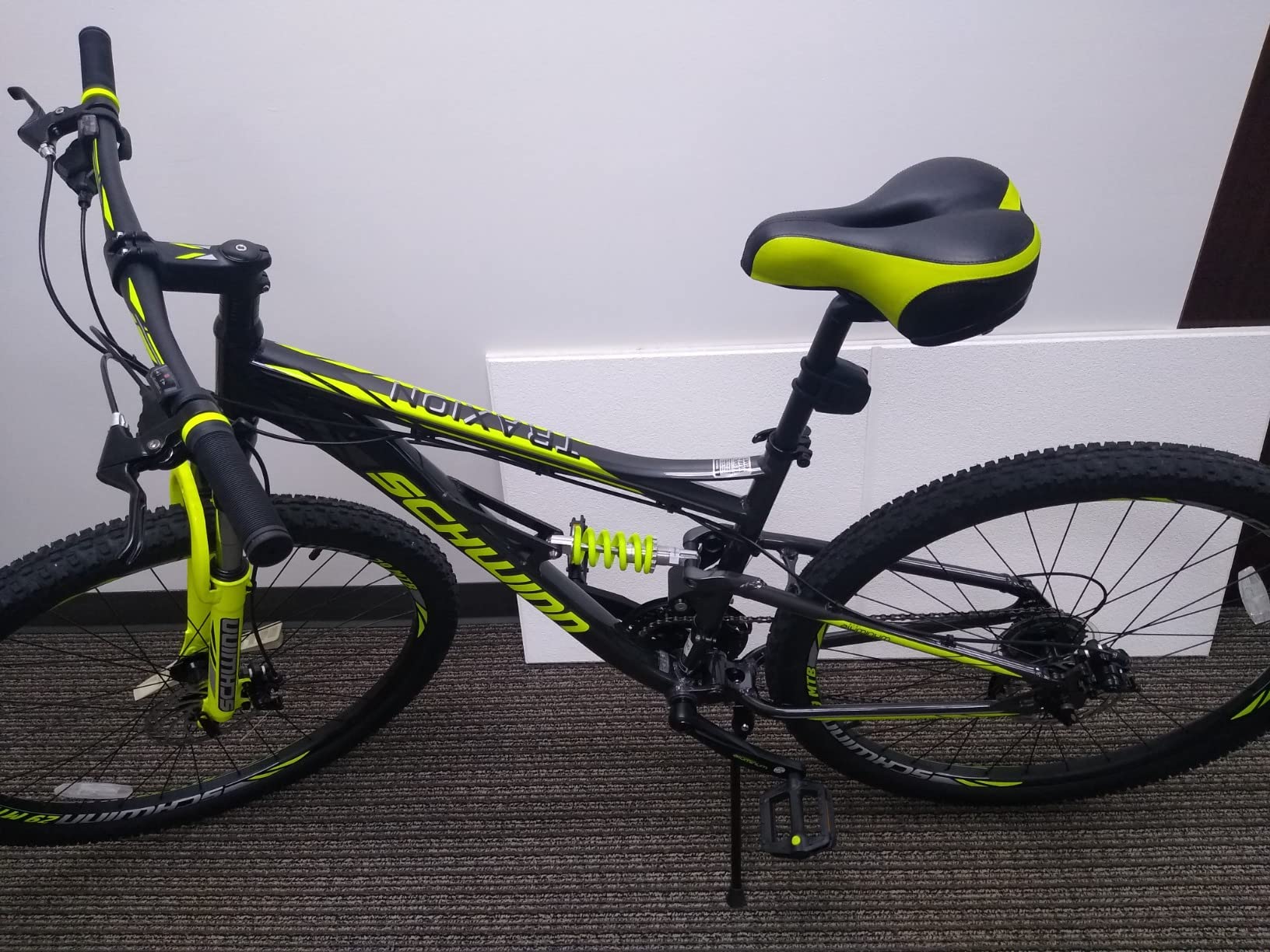 Schwinn Traxion Mountain Bike for Adult Men Women, 29-Inch Wheels, Full Suspension, 24-Speed Shimano Drivetrain, Trigger Shifter, 18-Inch Aluminum Frame, Mechanical Disc Brake, Matte Grey/Neon Green customer photo 1