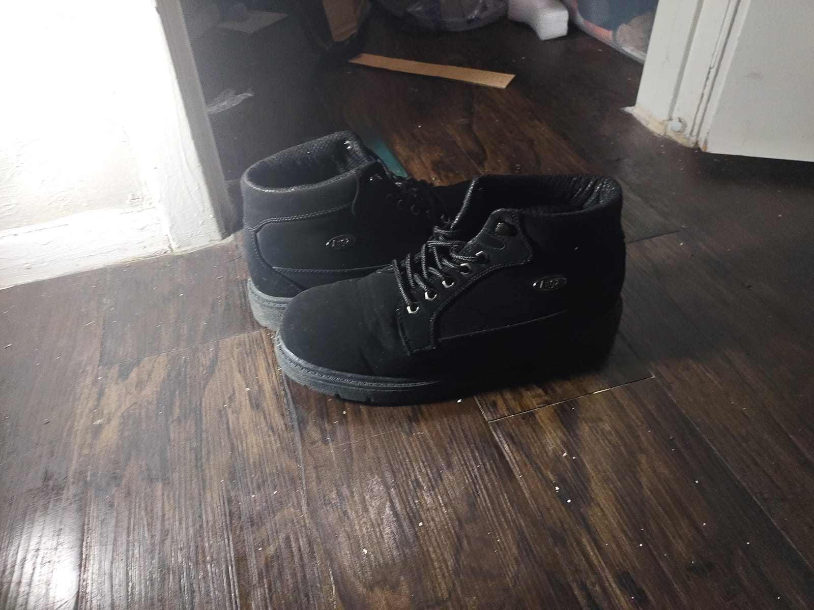 Lugz Men's Mantle Mid Classic Chukka Fashion Boot customer photo 1